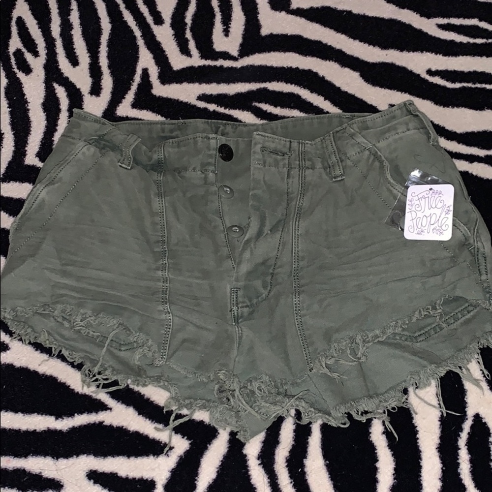 Army Green Free People Shorts - Picture 1 of 3